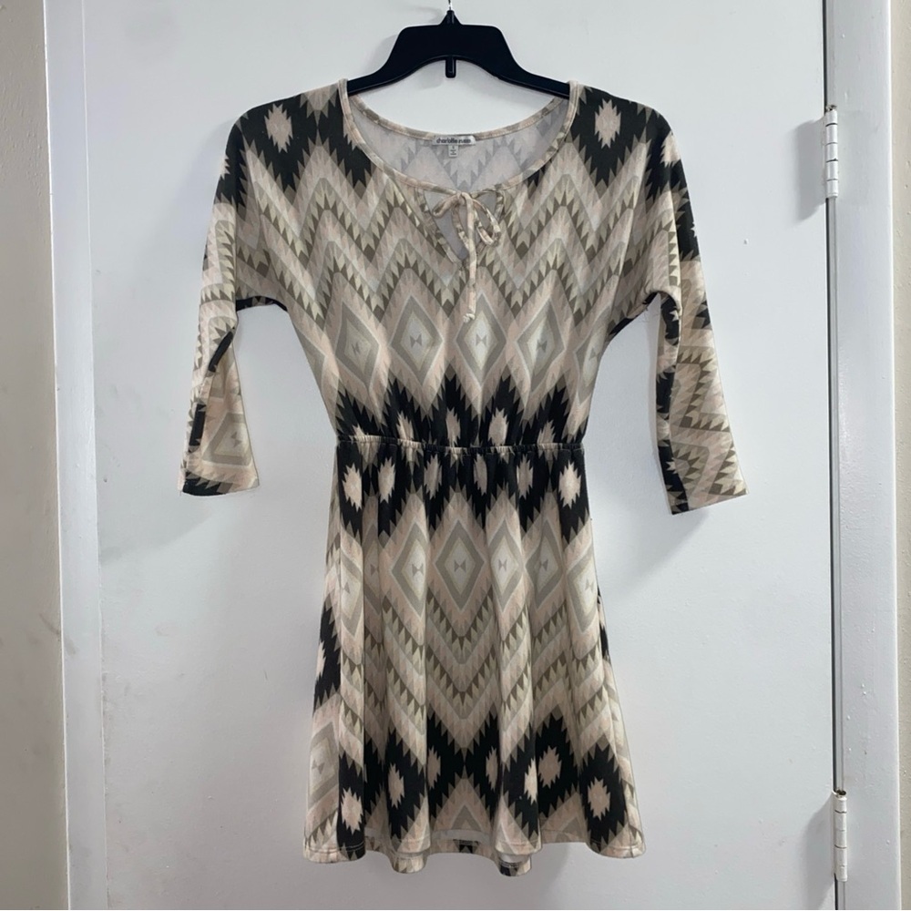 Charlotte Russe Sz S Zigzag Pattern Midi Dress - Black and Cream